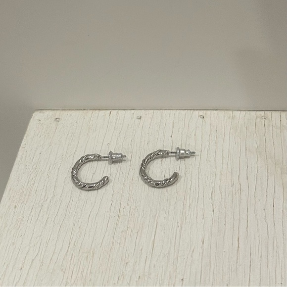 NWOT Silver Small Hoop Earrings- Textured - Picture 3 of 3